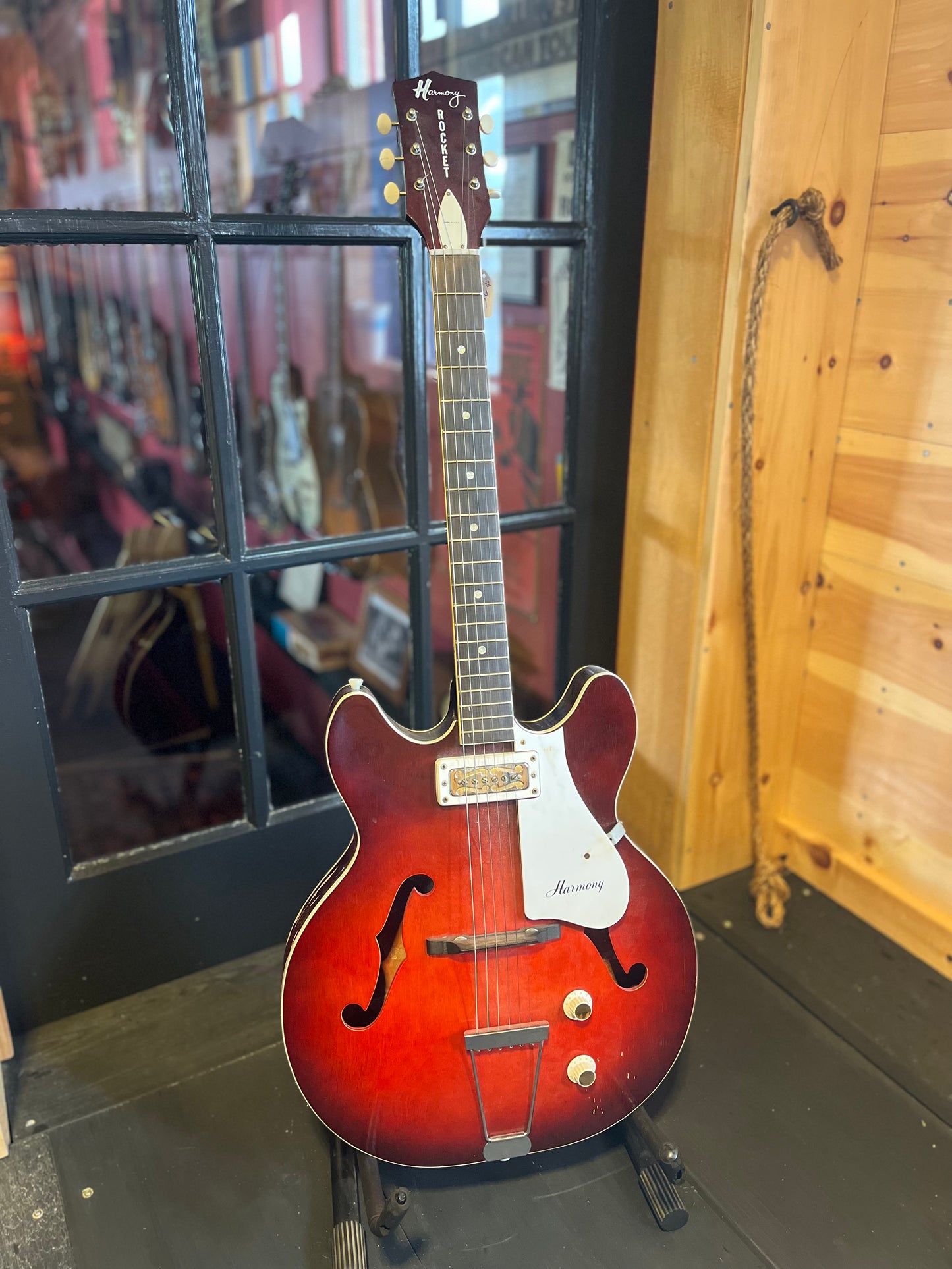 1969 Harmony H53 Semi-Hollow Electric Guitar