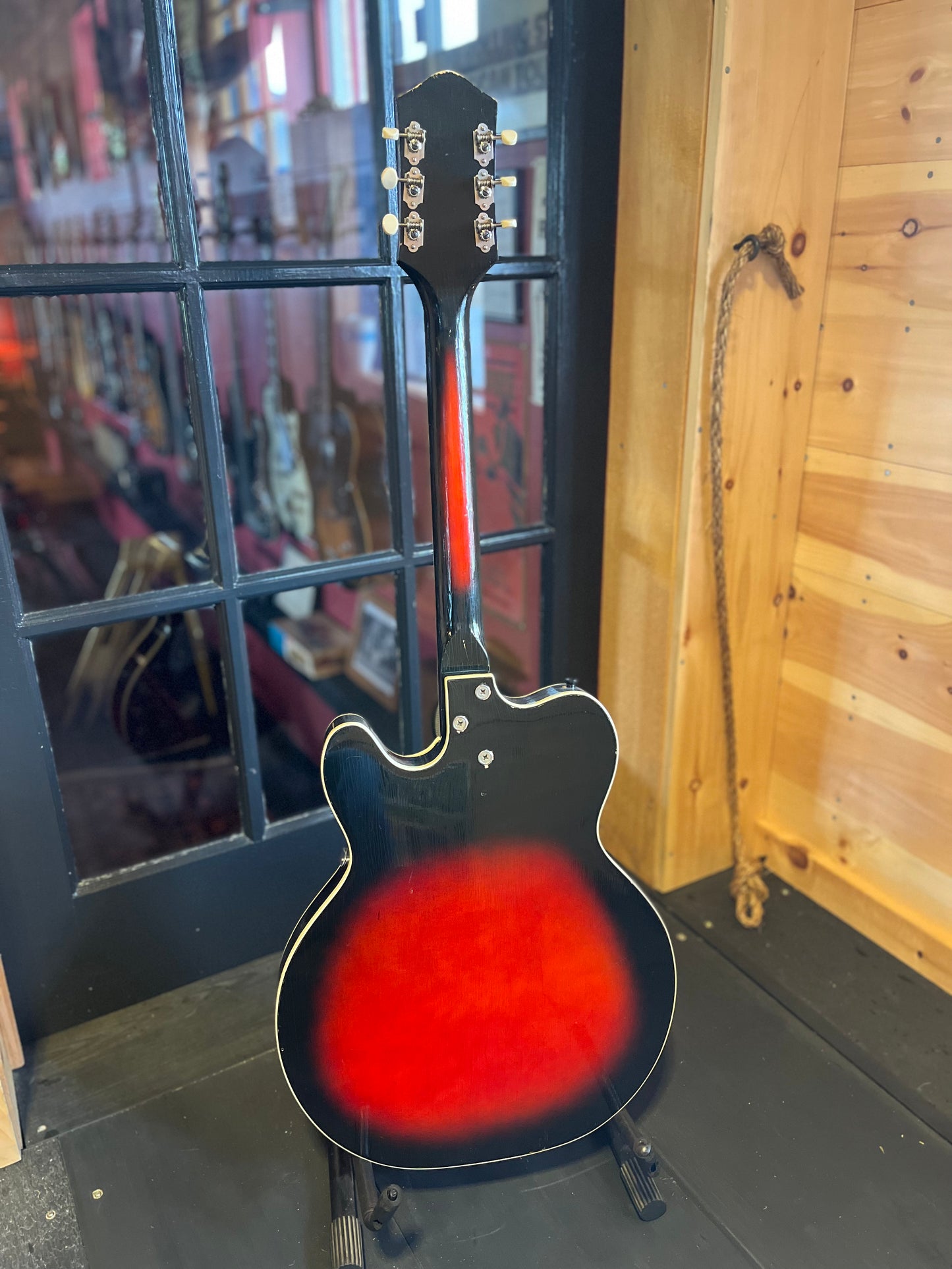 1963 Harmony Vibro-Jet Rocket w/ Onboard Vibrato