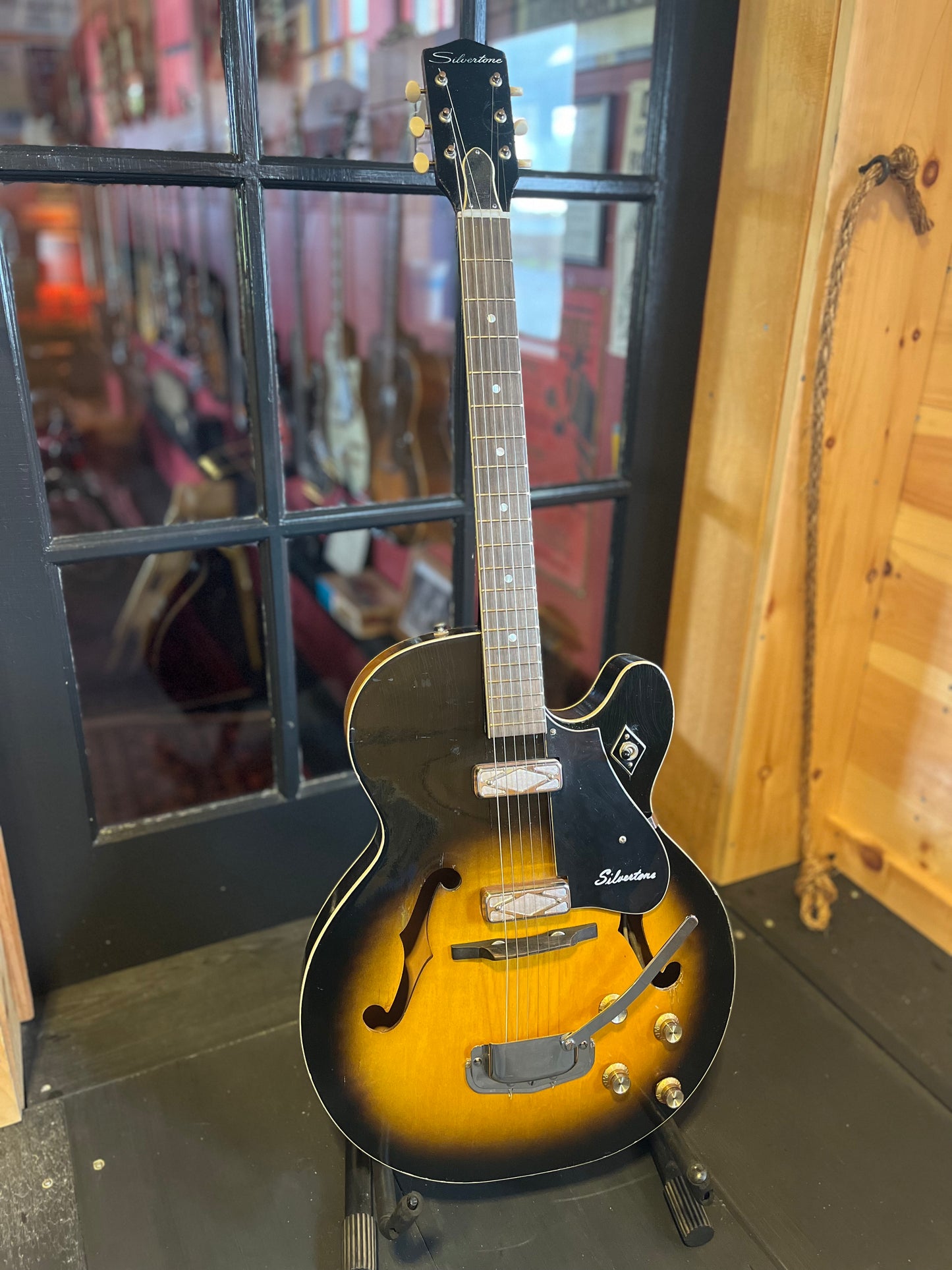 1966 Silvertone 1439 Rocket Sunburst