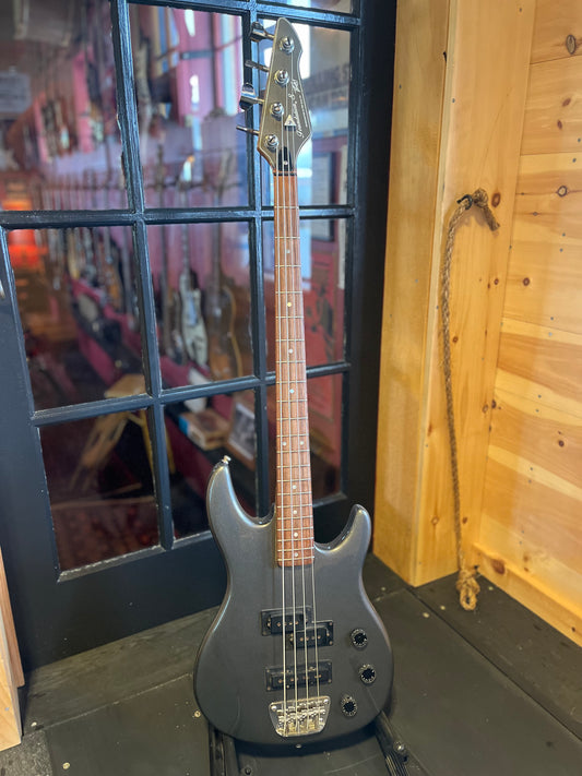 Peavey Foundation S Grey Bass