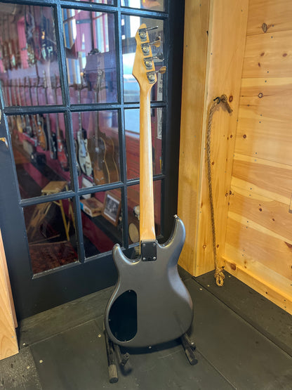 Peavey Foundation S Grey Bass